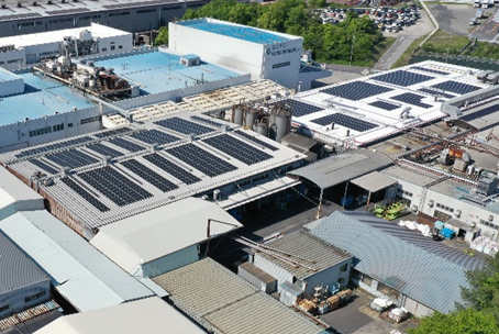 導入事例02 三重県伊賀市　製造業​の太陽光発電パネル写真